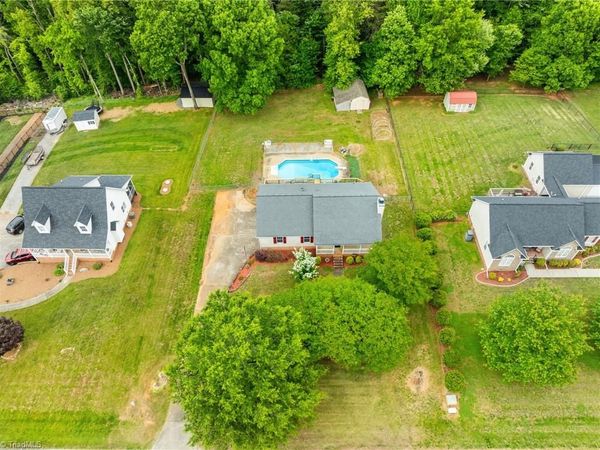 1120 Woodbury Road, King, NC 27021