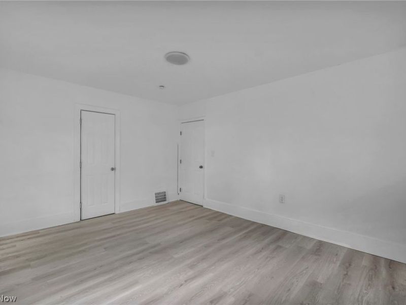 4441 E 144th Street, Cleveland, OH 44128 Photo 13