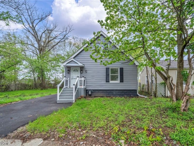 4441 E 144th Street, Cleveland, OH 44128 Photo 2