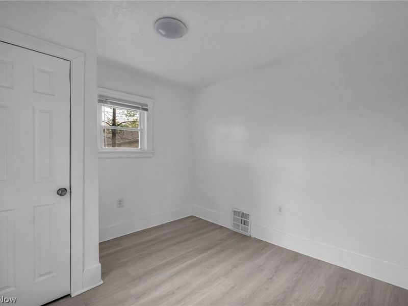 4441 E 144th Street, Cleveland, OH 44128 Photo 24