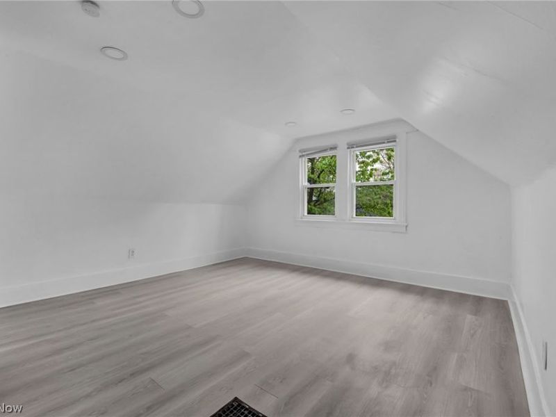 4441 E 144th Street, Cleveland, OH 44128 Photo 34