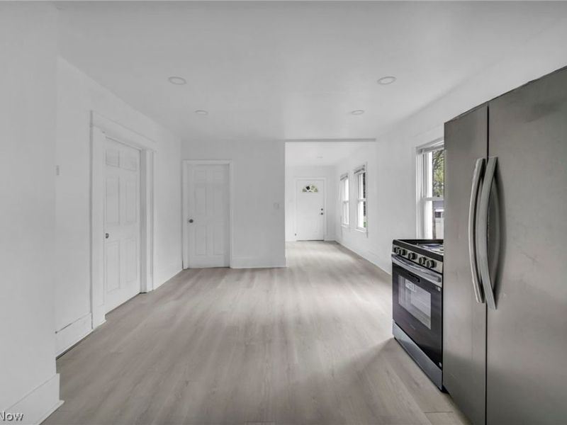 4441 E 144th Street, Cleveland, OH 44128 Photo 9