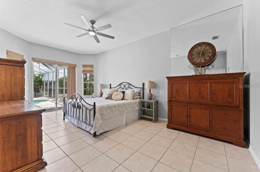 12910 Vicksburg Drive, Tampa, FL 33625 Photo