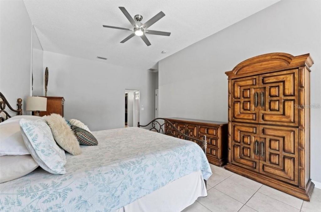 12910 Vicksburg Drive, Tampa, FL 33625 Photo