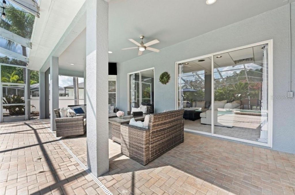 12910 Vicksburg Drive, Tampa, FL 33625 Photo