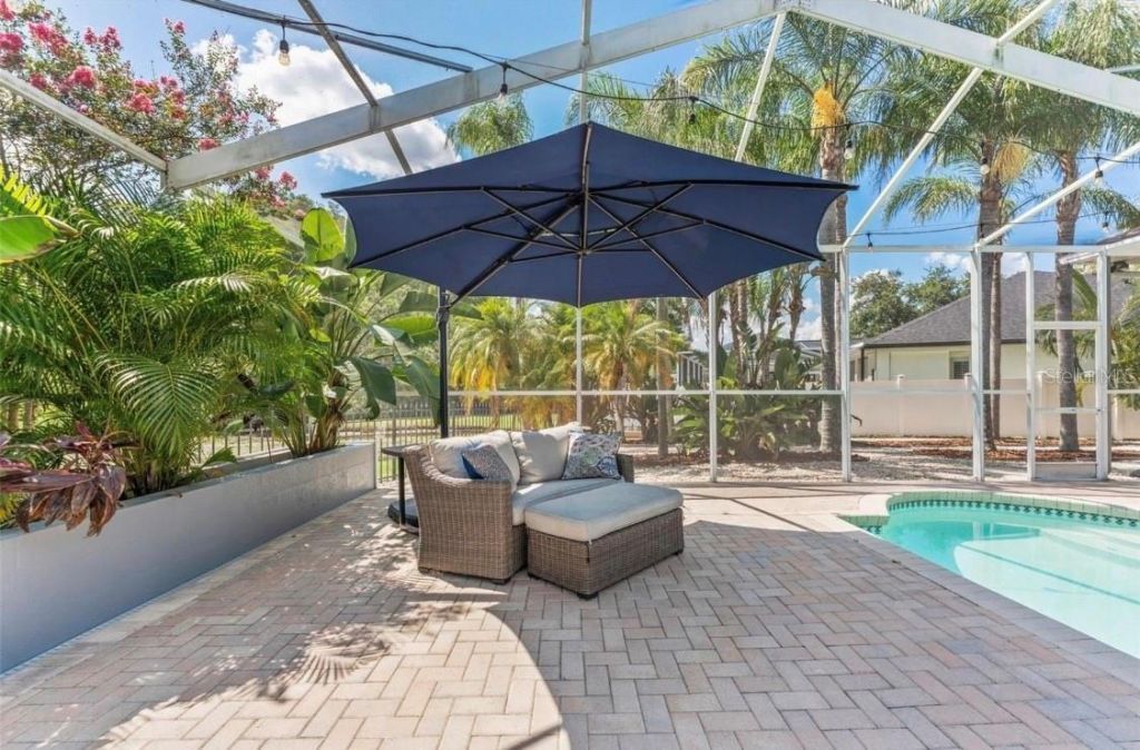 12910 Vicksburg Drive, Tampa, FL 33625 Photo