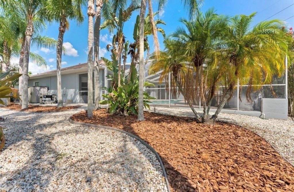 12910 Vicksburg Drive, Tampa, FL 33625 Photo