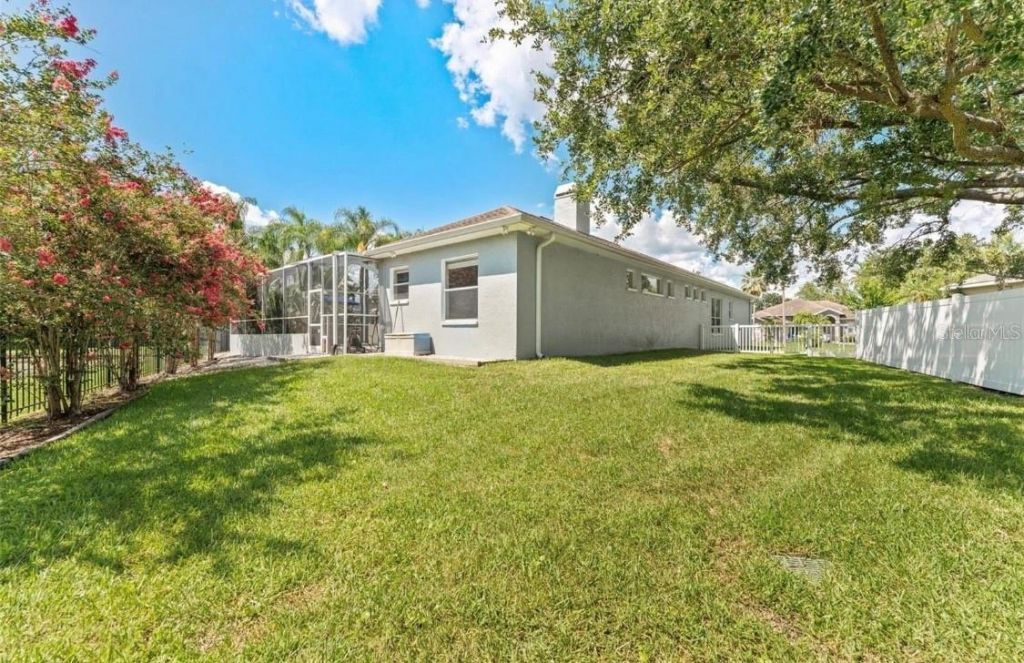12910 Vicksburg Drive, Tampa, FL 33625 Photo