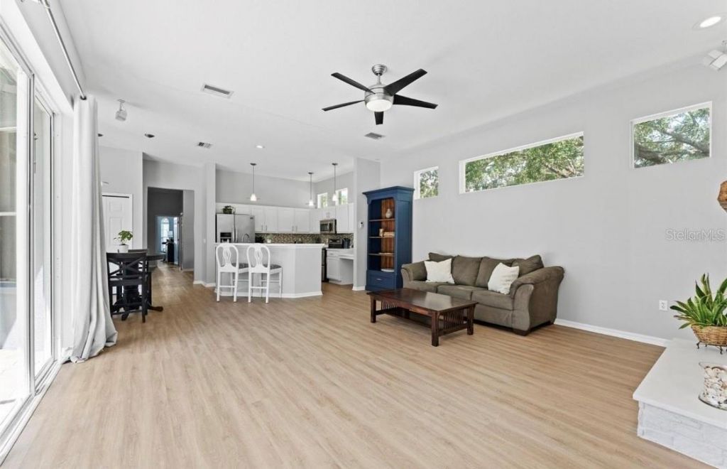 12910 Vicksburg Drive, Tampa, FL 33625 Photo