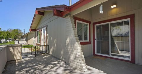 1637 York Way, Sparks, NV 89431 Photo