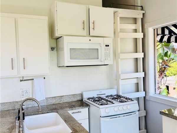 667 N Woods, Fullerton, CA 92832