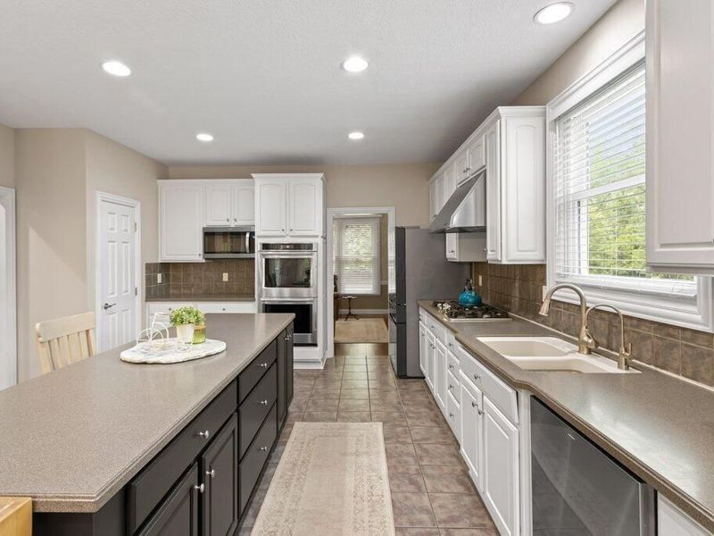 6271 Spinnaker Drive , Lewis Center, OH 43035 Photo 13