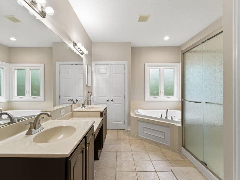 6271 Spinnaker Drive , Lewis Center, OH 43035 Photo 26