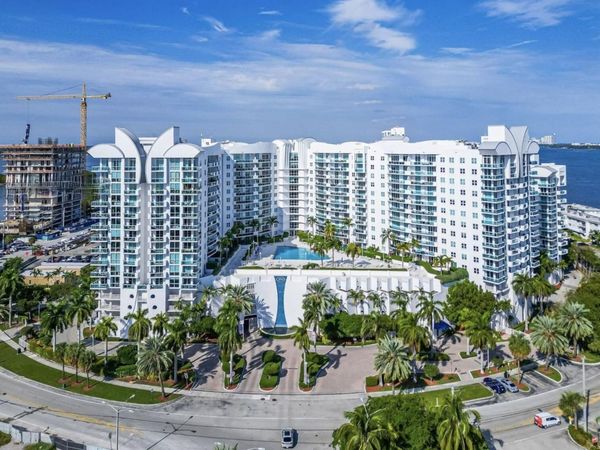 7900 Harbor Island Drive, Unit 622, North Bay Village, FL 33141
