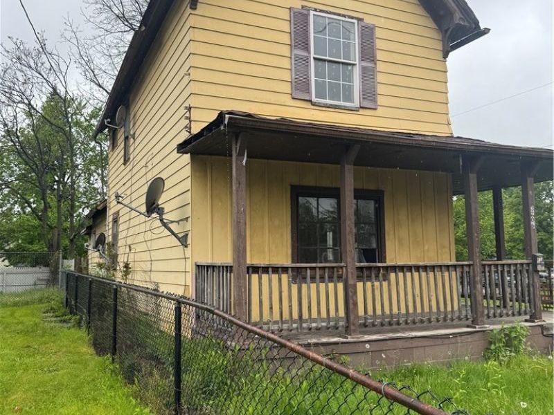 3706 E 71st Street, Cleveland, OH 44105 Photo 2