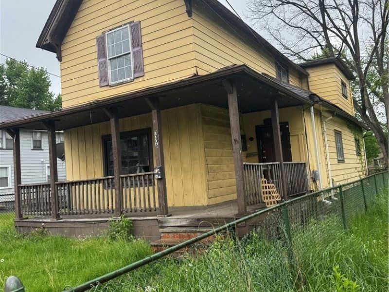 3706 E 71st Street, Cleveland, OH 44105 Photo 3