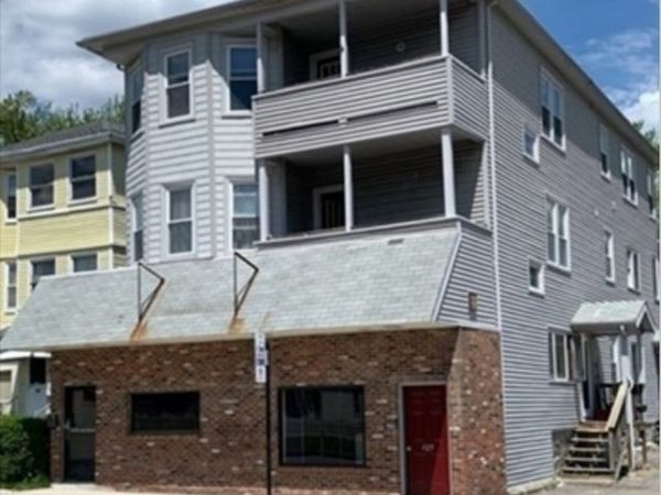 125 Hamilton Street, Unit 2, Worcester, MA 01604