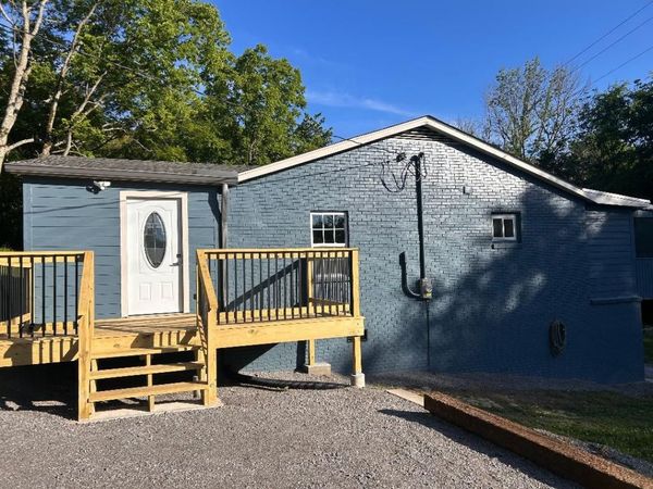 10030 Coles Ferry Pike, Lebanon, TN 37087