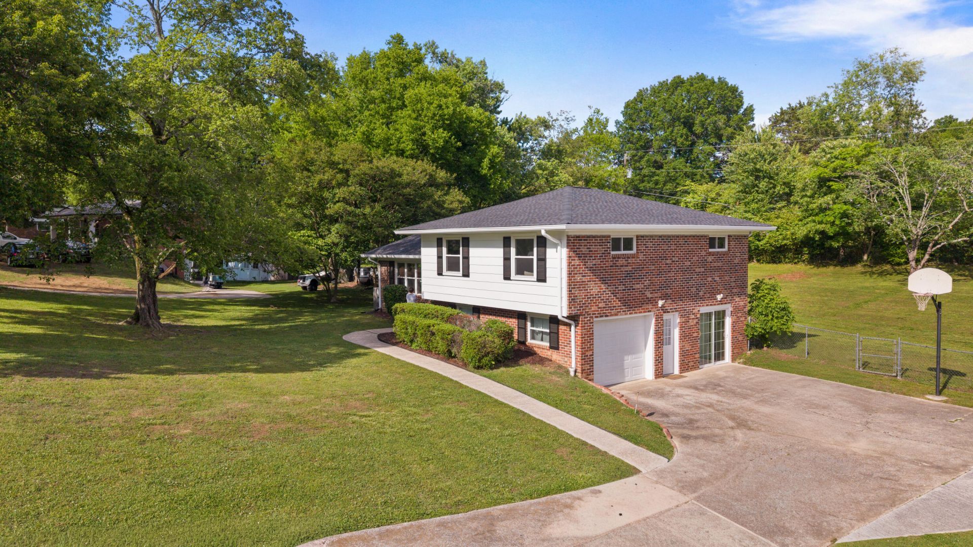 2414 Standifer Gap Road, Chattanooga, TN 37421 Main Photo