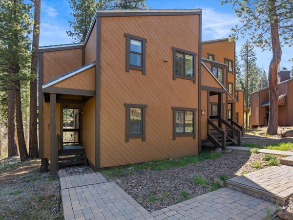 3038 Silver Strike, Truckee, CA 96161