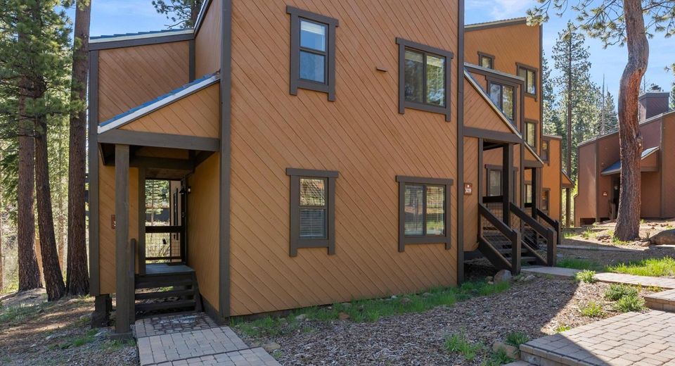 3038 Silver Strike, Truckee, CA 96161 Photo