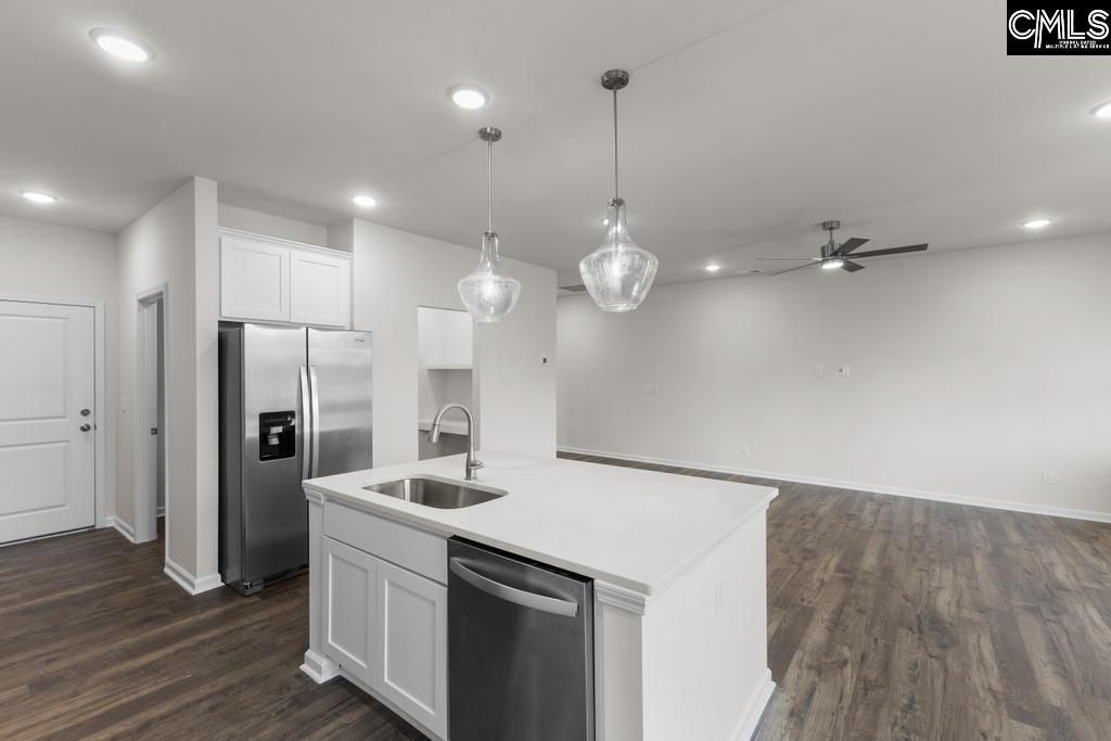 303 Balbriggan Place Photo 10
