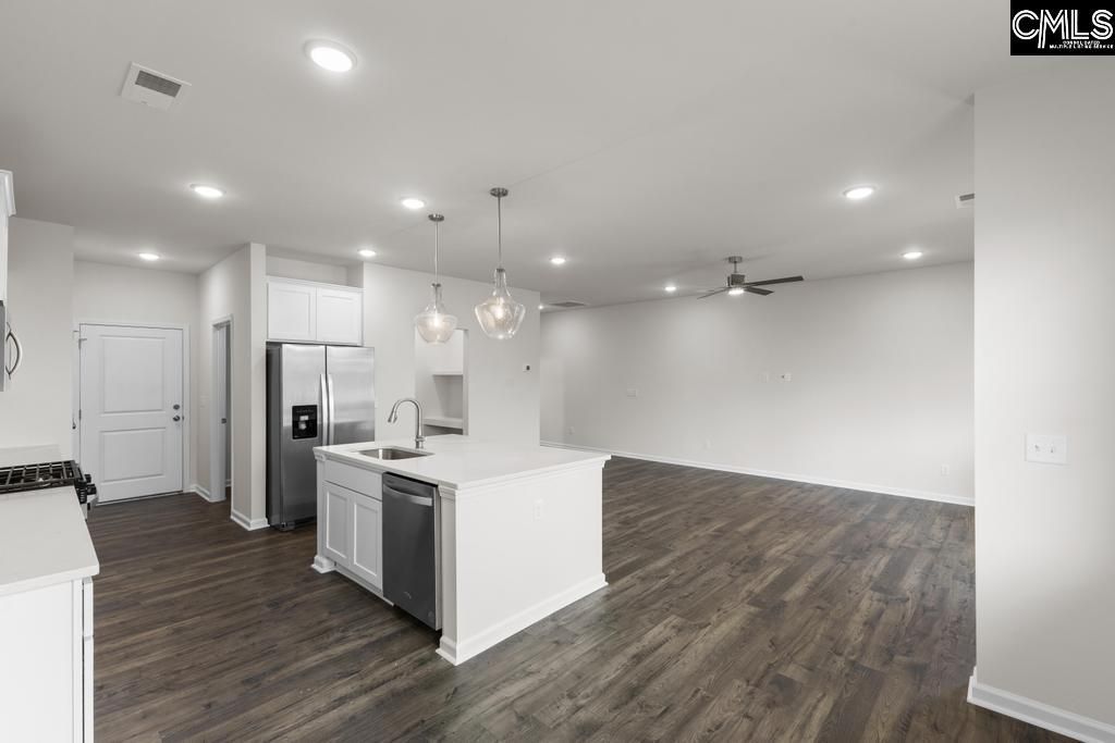 303 Balbriggan Place Photo 8