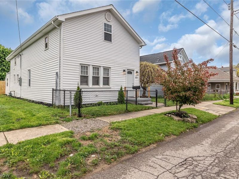3229 W 52nd Street, Cleveland, OH 44102 Photo 2