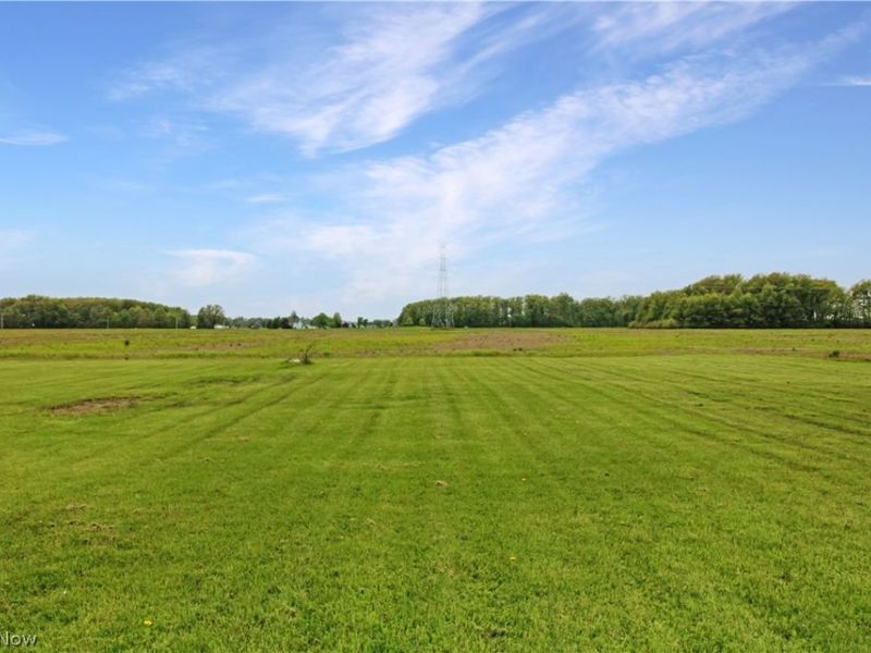 W Bloom Road, Oak Harbor, OH 43449 Photo 9