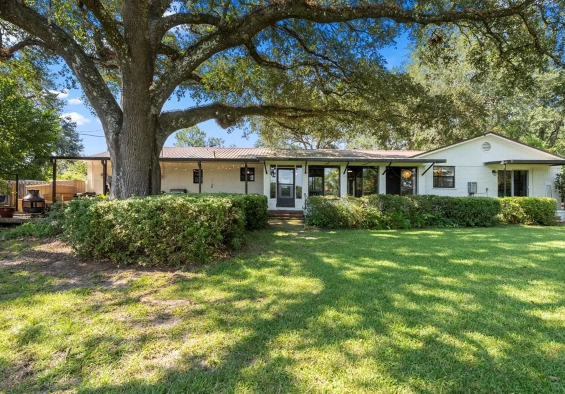 480 W Lakeview Drive, Wewahitchka, FL 32465 Photo