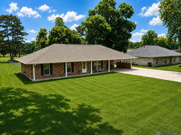 45046 Riverside Estates Dr, St Amant, LA 70774