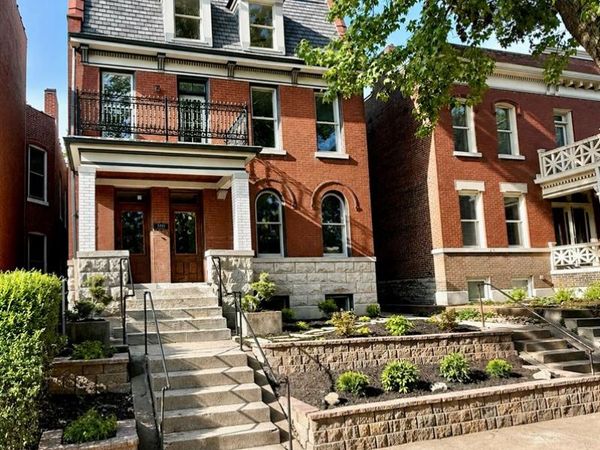 3441 Crittenden Street, St Louis, MO 63118