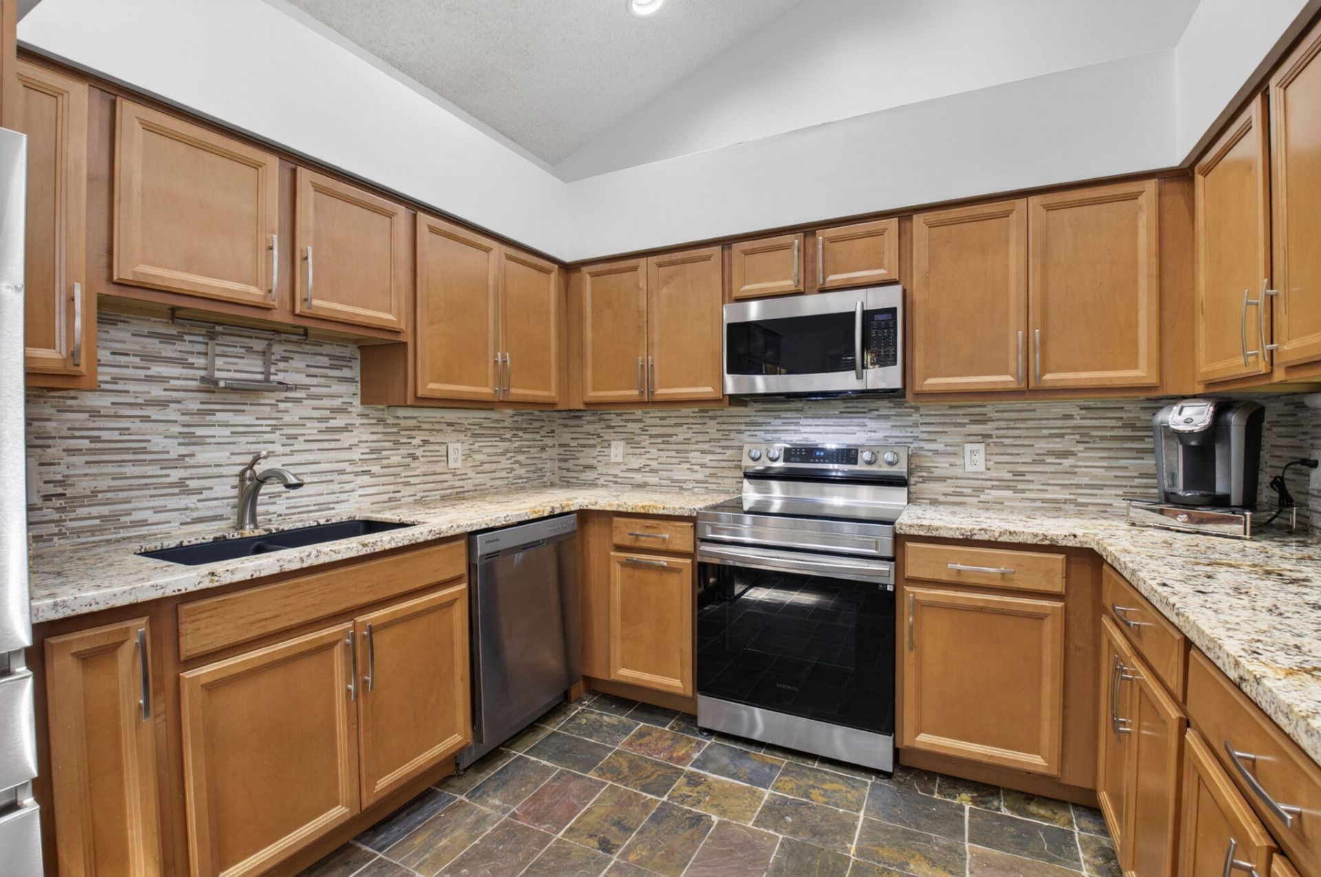 6694 NW 26th Way, Boca Raton, FL 33496 Photo