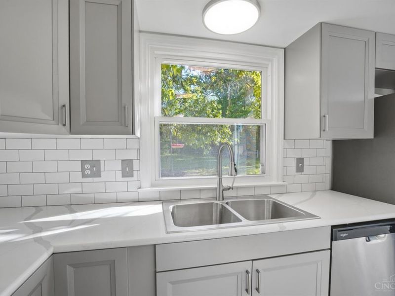 8560 Zoar Road, Hamilton Twp, OH 45140 Photo 15