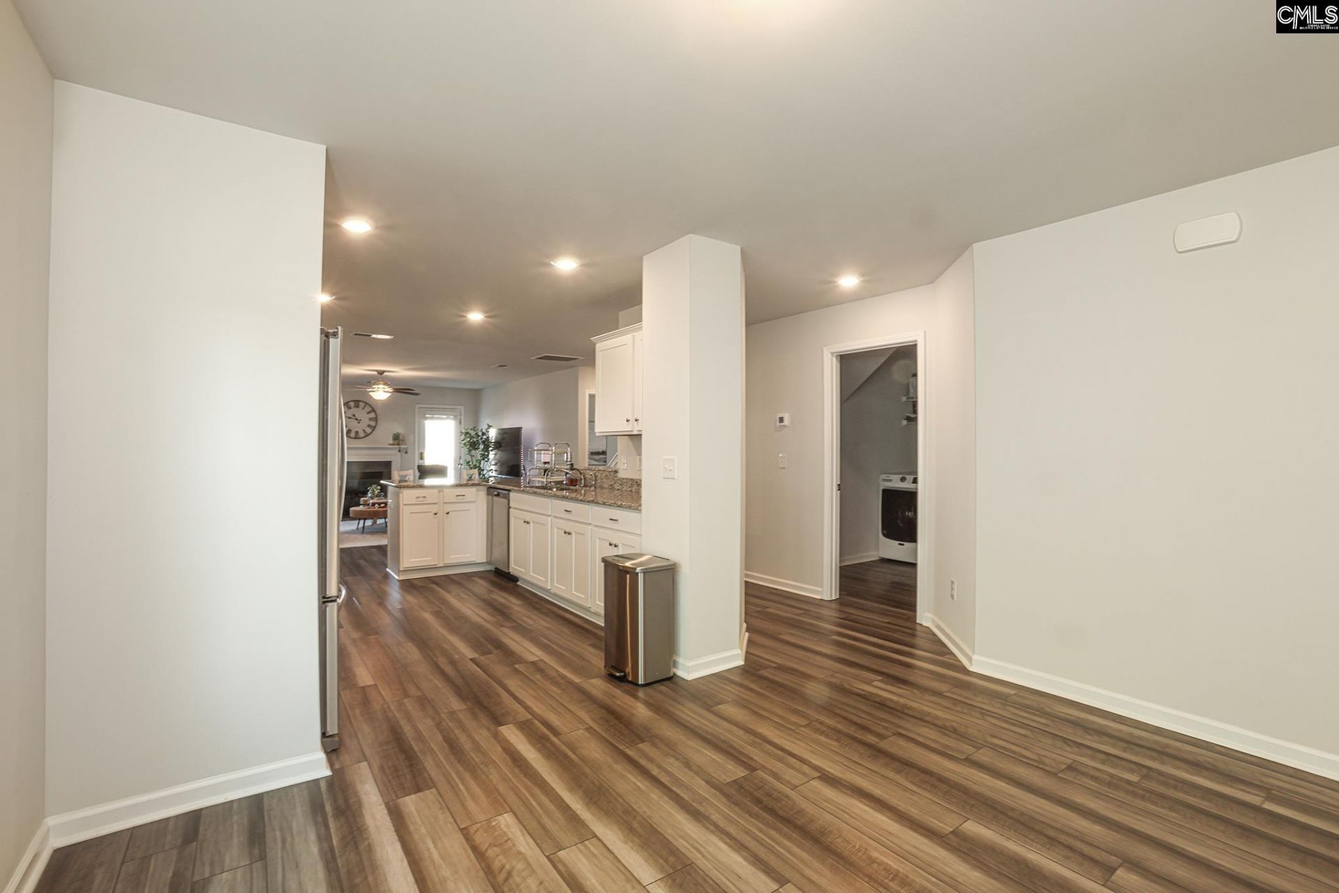 657 Penfolds Way  Photo 9