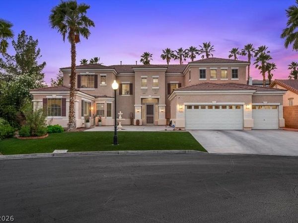 1417 Misty Moat Street, Las Vegas, NV 89117