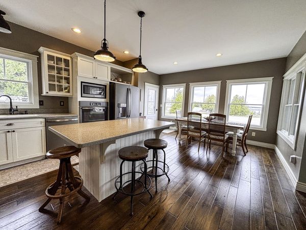 157 N Huron ST, De Tour Village, MI 49725