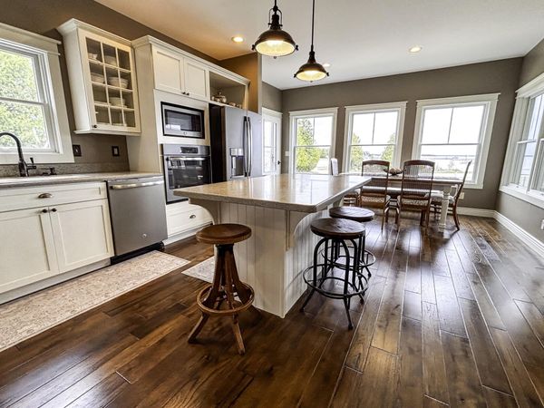 157 N Huron ST, De Tour Village, MI 49725