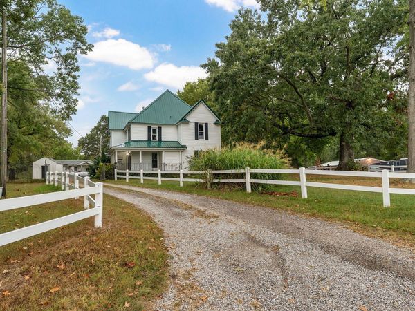 1642 W Inman Road , Nixa, MO 65714