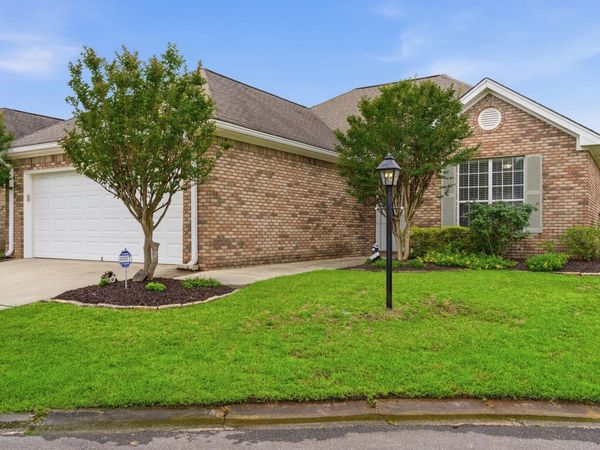 131 Willow Brook Dr., Hattiesburg, MS 39402