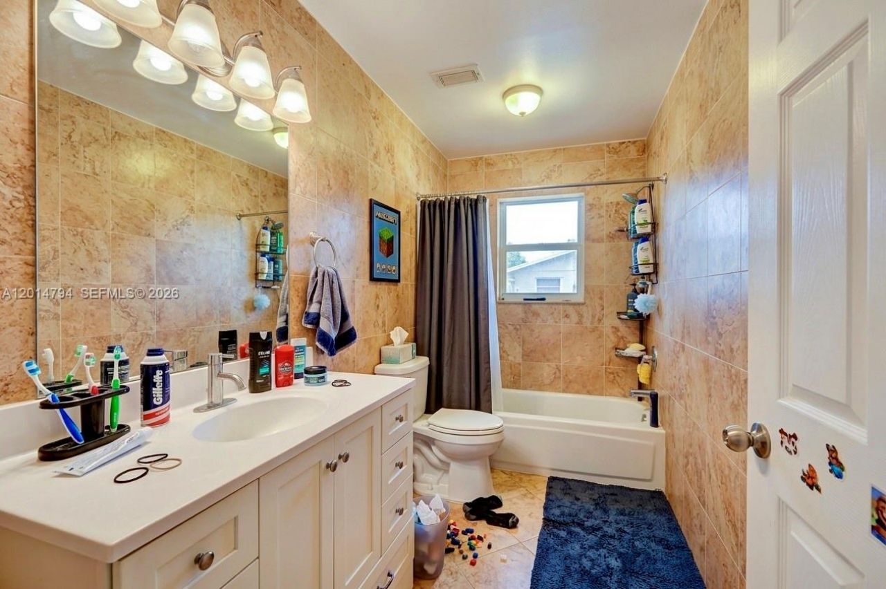 1580 SW 164th Ave , Pembroke Pines, FL 33027 Photo