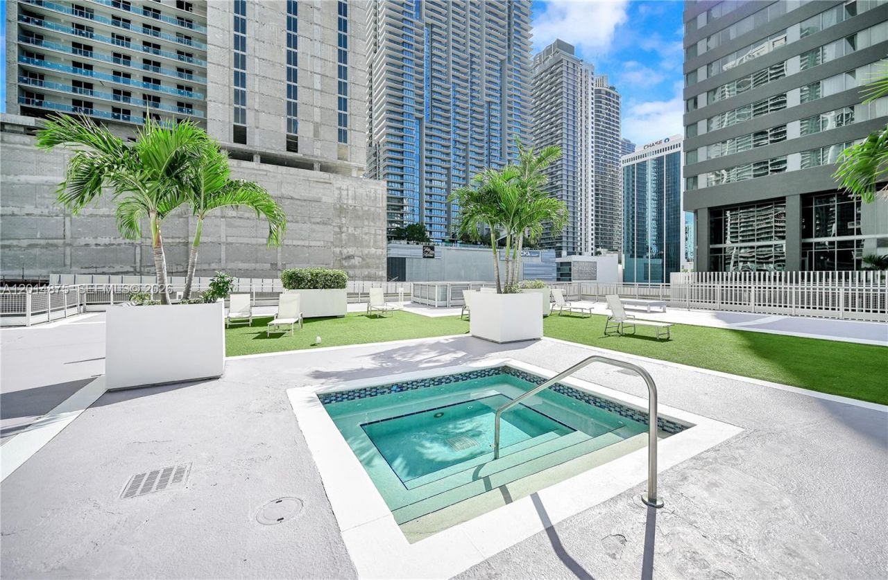 690 SW 1st Ct , Unit 1934, Miami, FL 33130 Photo
