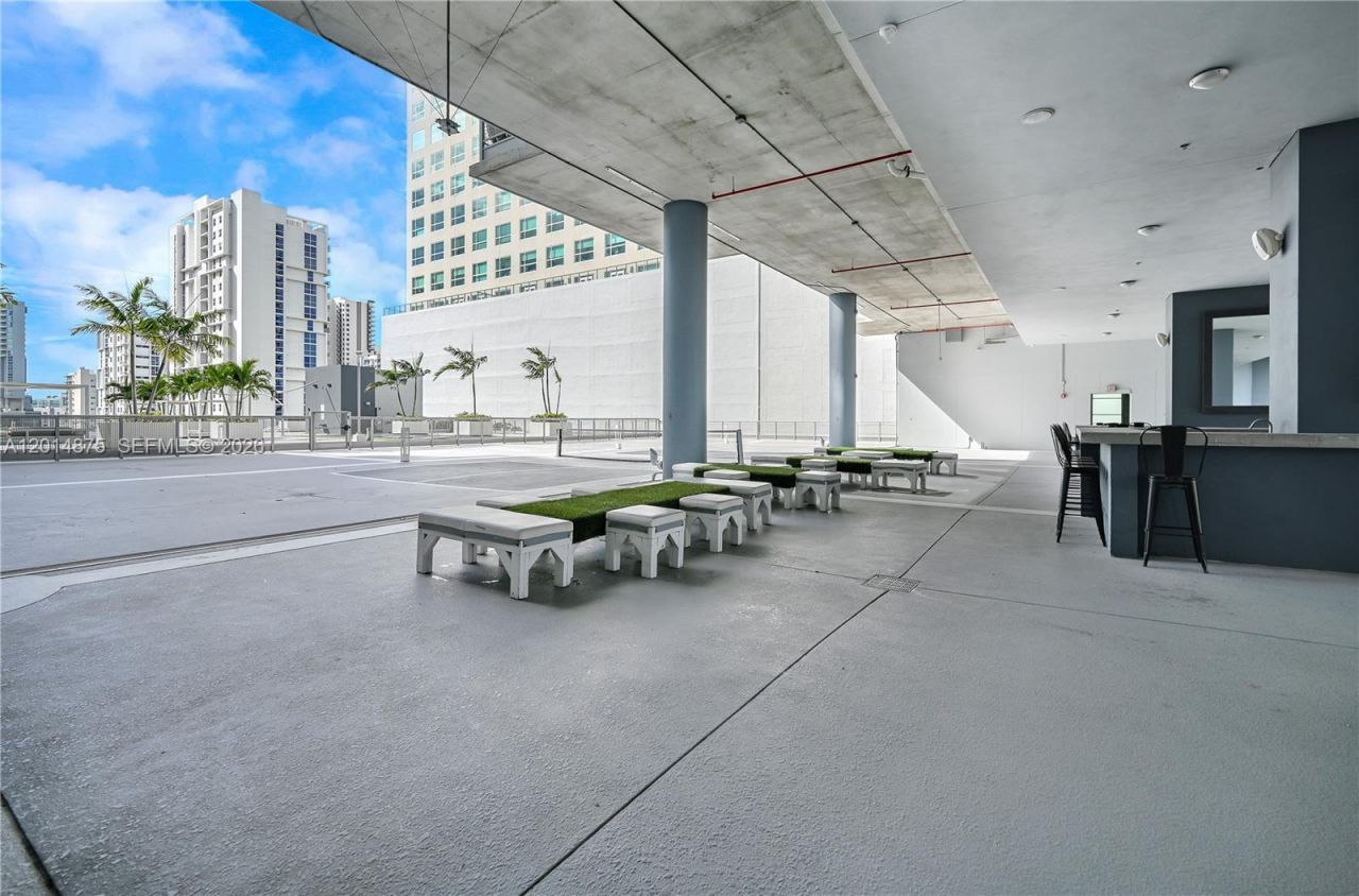 690 SW 1st Ct , Unit 1934, Miami, FL 33130 Photo