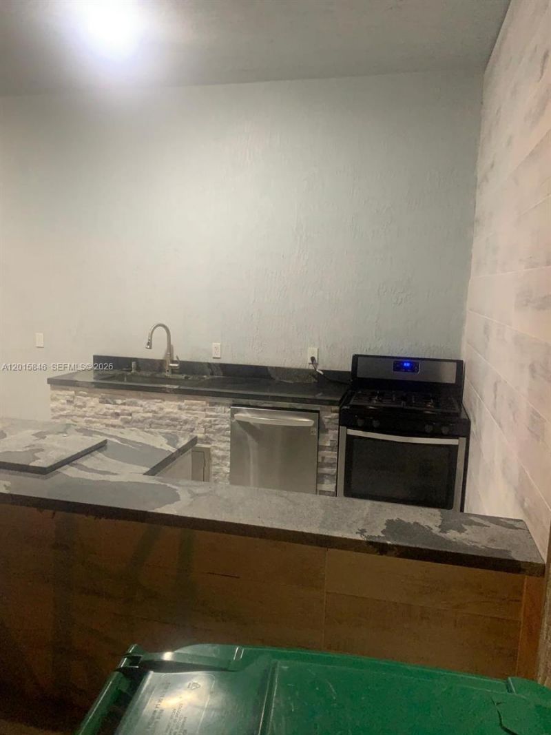 1720 NW 110th Ter , Unit ., Miami, FL 33167 Photo