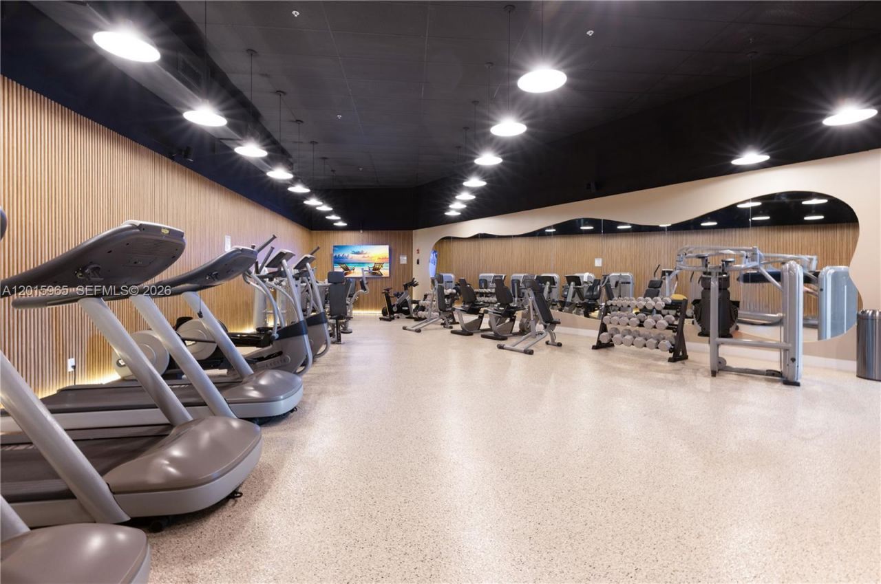 5445 Collins Ave , Unit 1606, Miami Beach, FL 33140 Photo