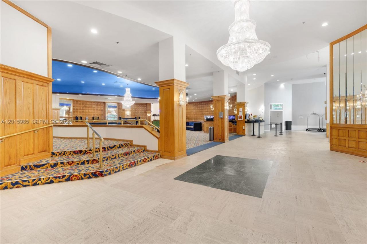 5445 Collins Ave , Unit 1606, Miami Beach, FL 33140 Photo