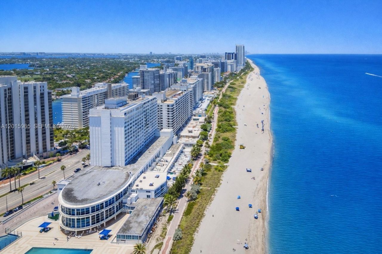5445 Collins Ave , Unit 1606, Miami Beach, FL 33140 Photo
