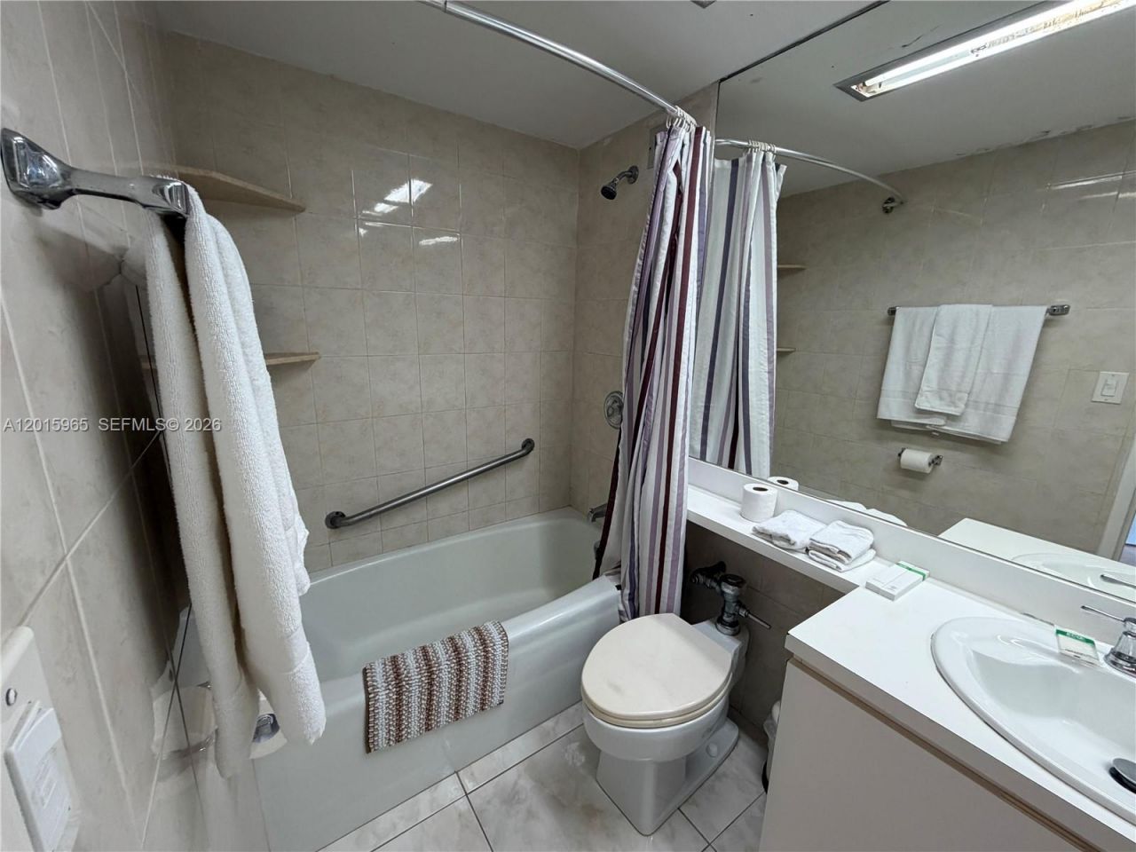 5445 Collins Ave , Unit 1606, Miami Beach, FL 33140 Photo