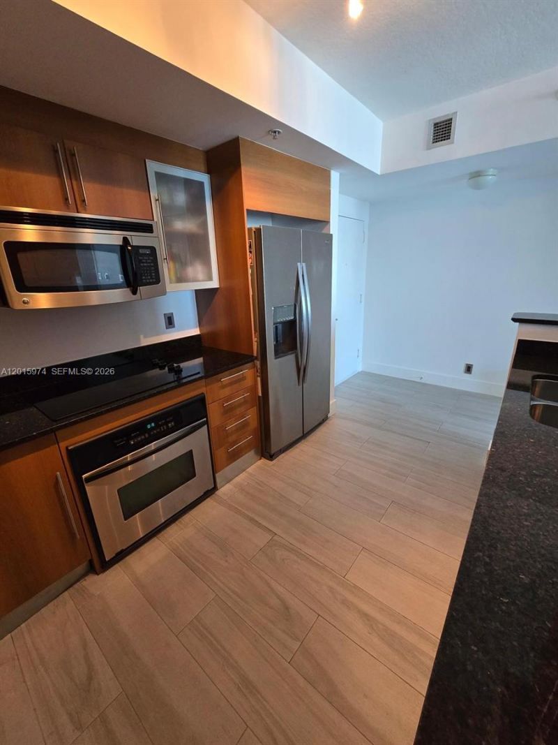 325 S Biscayne Blvd , Unit 3719, Miami, FL 33131 Photo