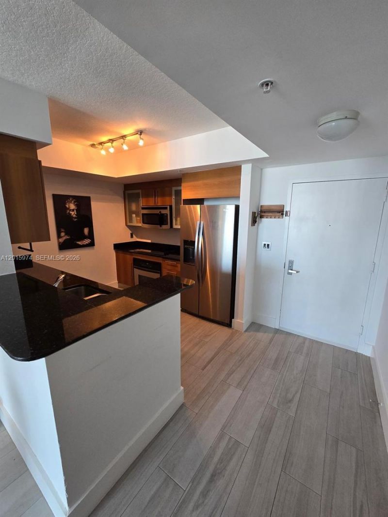 325 S Biscayne Blvd , Unit 3719, Miami, FL 33131 Photo